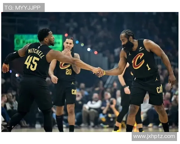 哈登领衔篮网对决魔术球队期待精彩对抗与个人表现的巅峰之战